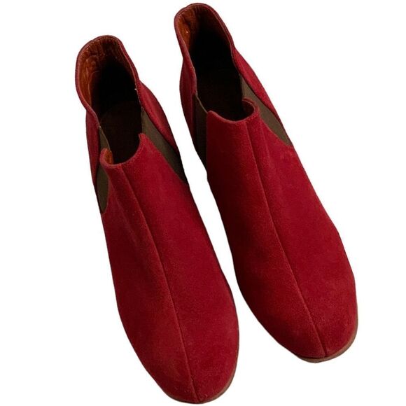 RACHEL COMEY Red 100% Genuine Suede Pull On Chelsea Booties Leather Sole Sz 8.5 - Picture 4 of 12